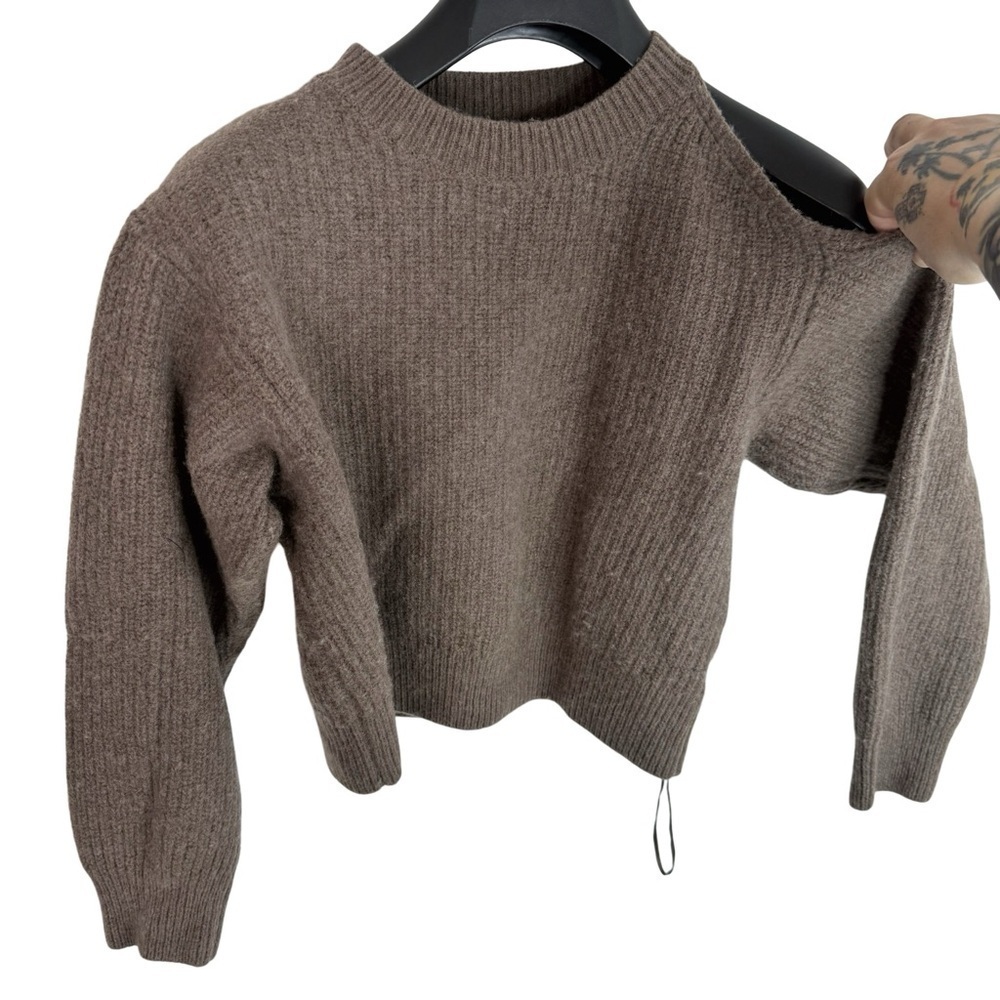 ASTR THE LABEL Women's Designer Mud Cold Shoulder Ribbed Cropped Wool Sweater M - Picture 4 of 7